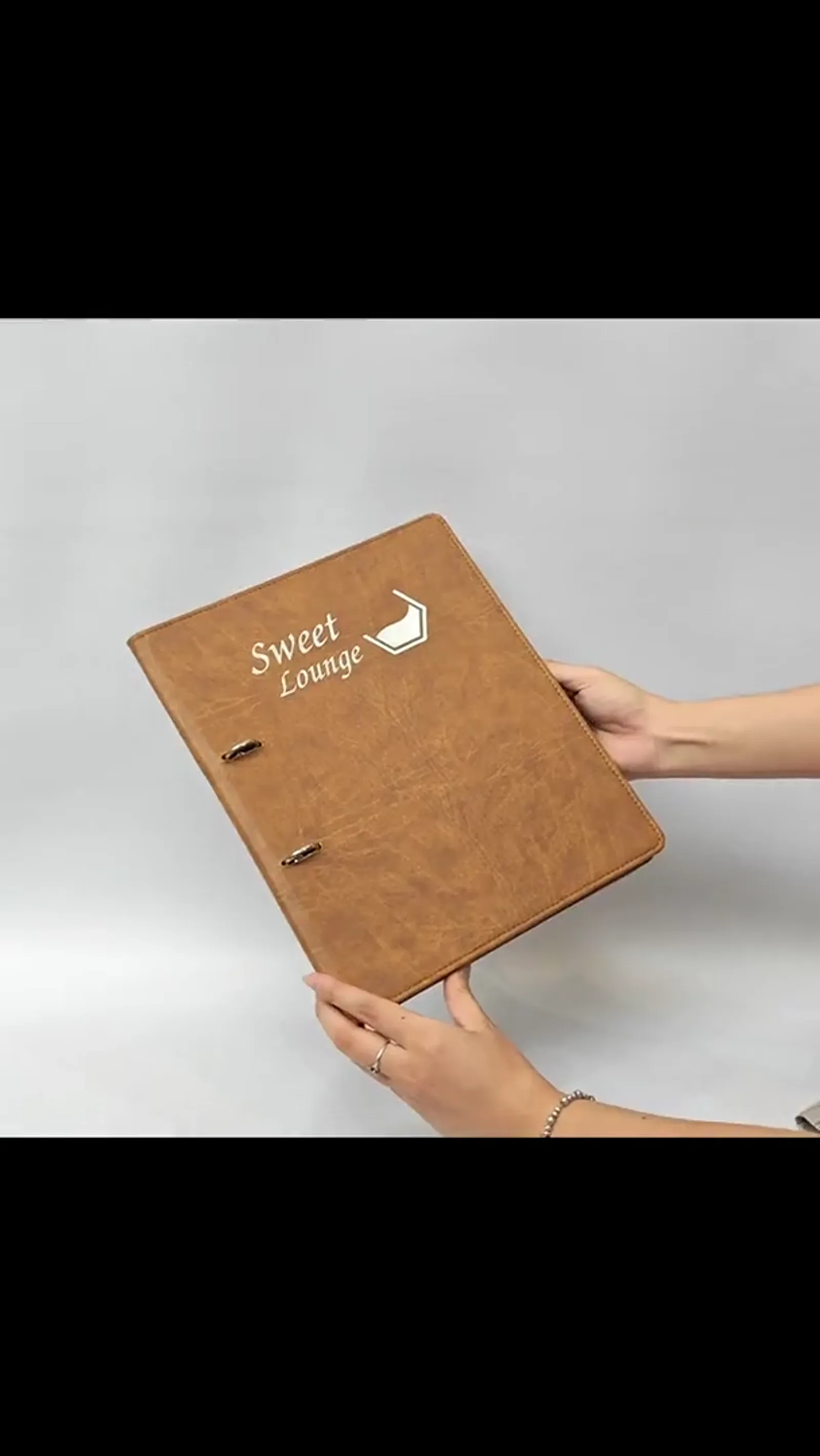 360-degree video of the ring binder menu cover
