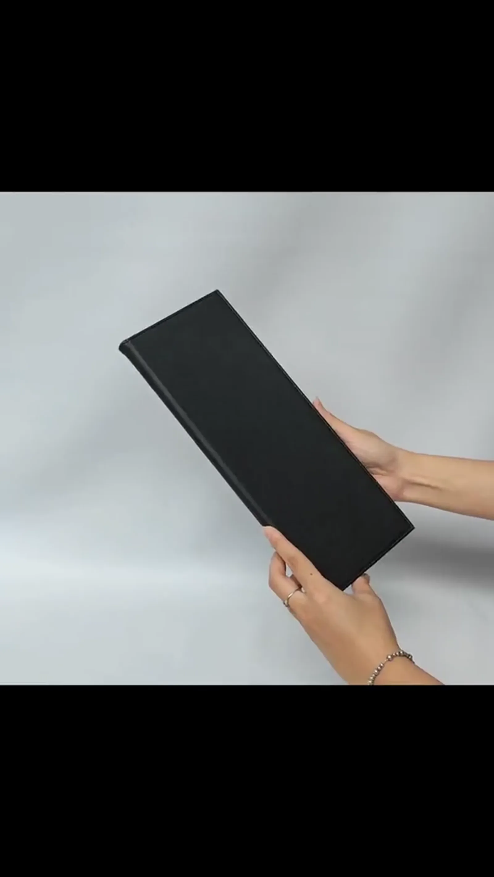 360-degree video of the leather menu cover